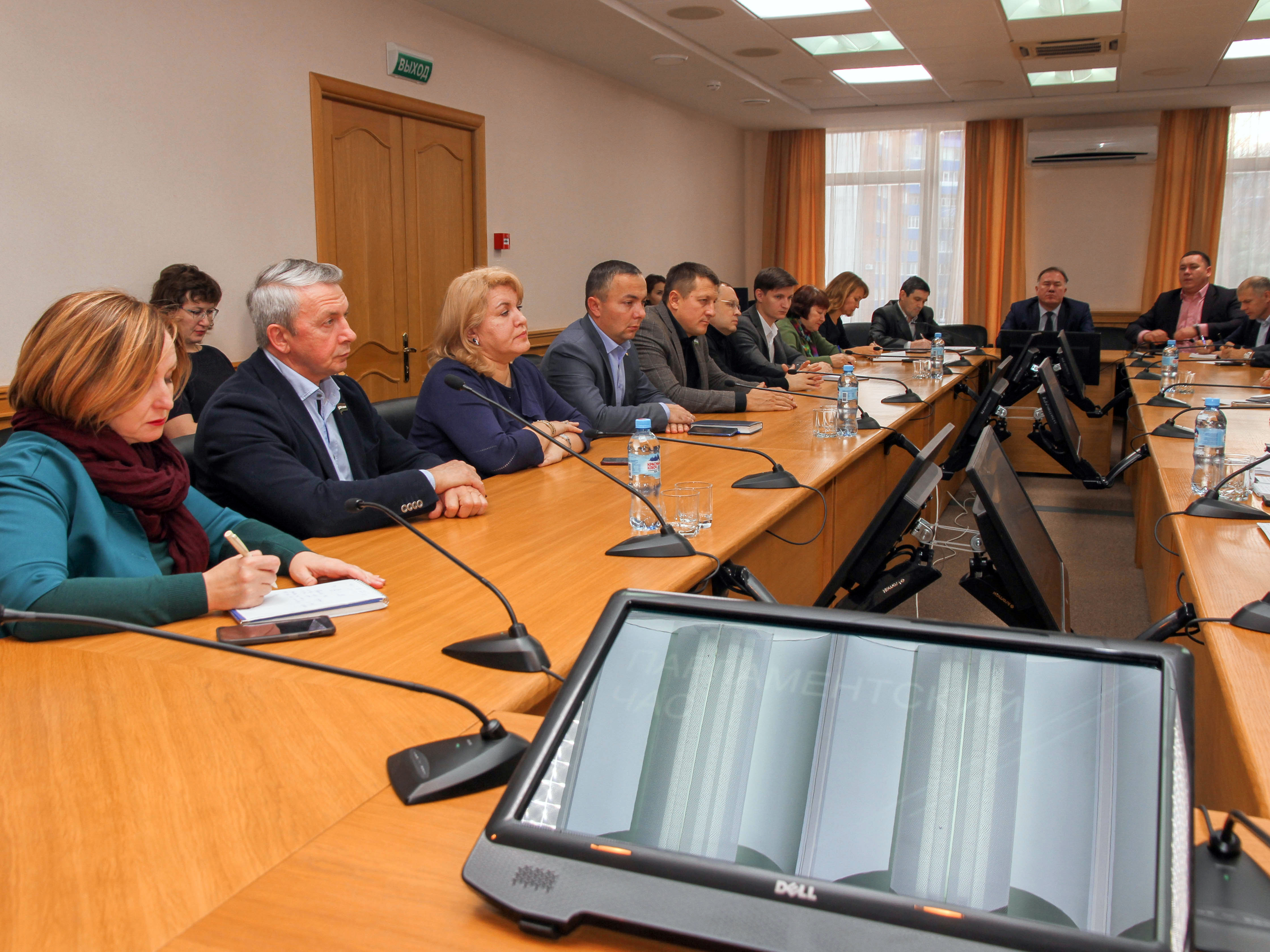 Парламентский час Парламентский час